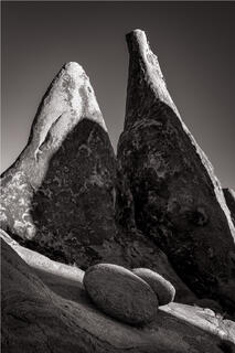 Twin spires and twin boulders, Alabama Hills